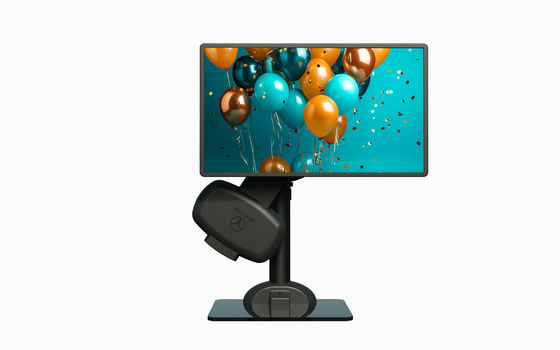 Moniteur de bureau d'ordinateur sain pour la raideur du cou